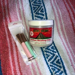 Clay Face Mask with Brushes